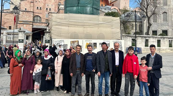 Bağcılarlılar Belediye Turları İle Cami Ziyareti Yapıyor