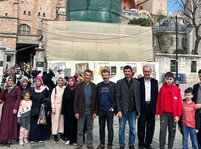 Bağcılarlılar Belediye Turları İle Cami Ziyareti Yapıyor