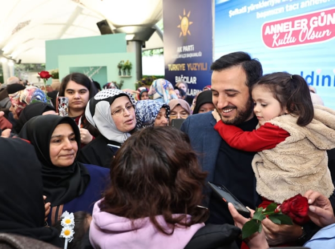 Bağcılar Belediyesi’nden Anneler Günü’ne özel kutlama