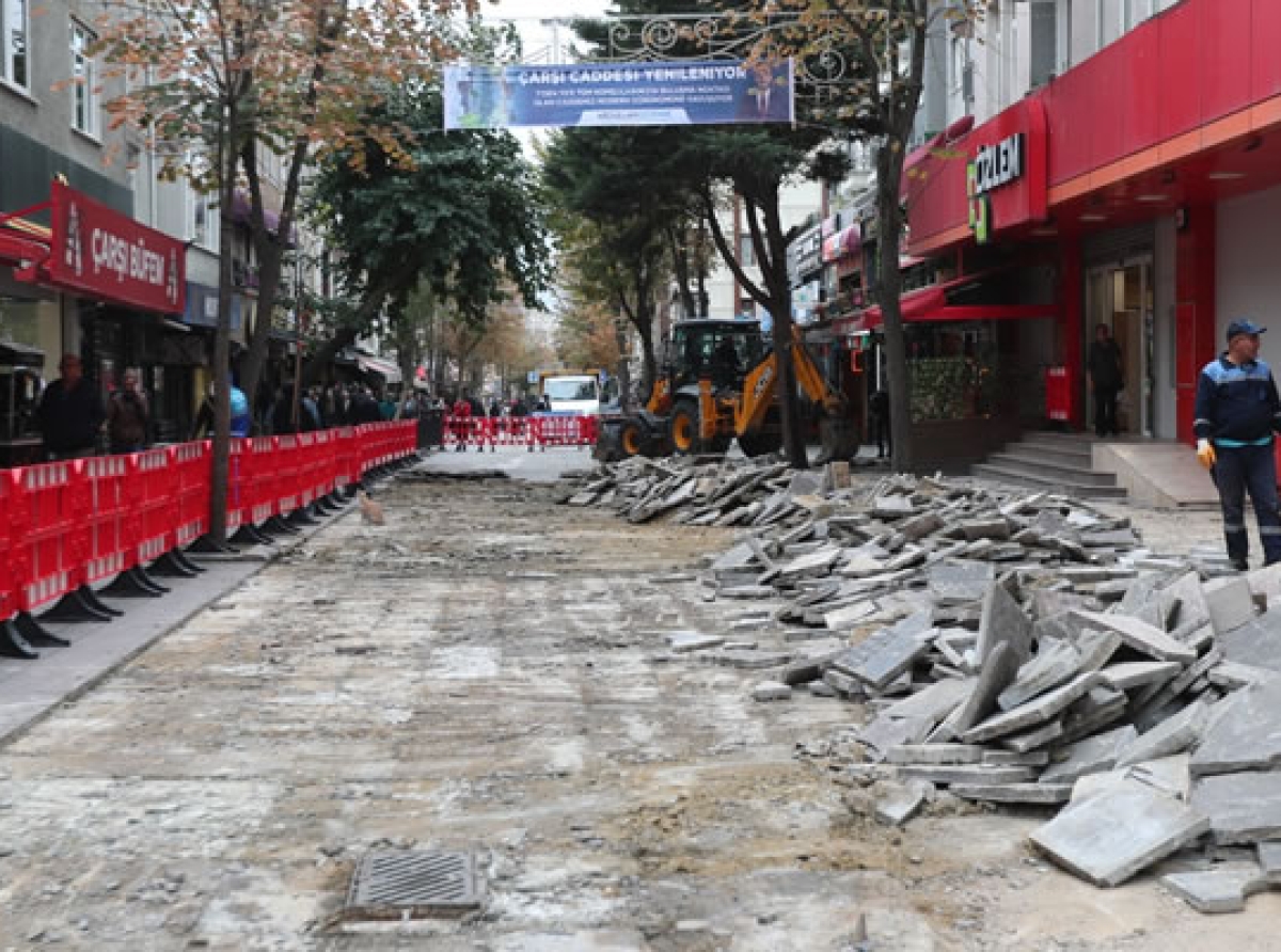 Bağcılar Çarşı Caddesi Yenileniyor