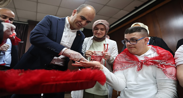 Engelliler Asker Eğlencesi Sonrası Kışlalarına Uğurlandı