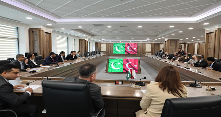 Pakistanlı Heyet Bağcılar Belediyesi’ni Ziyaret Etti